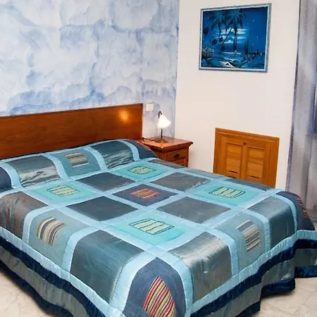 Sant'anna ゲストハウス